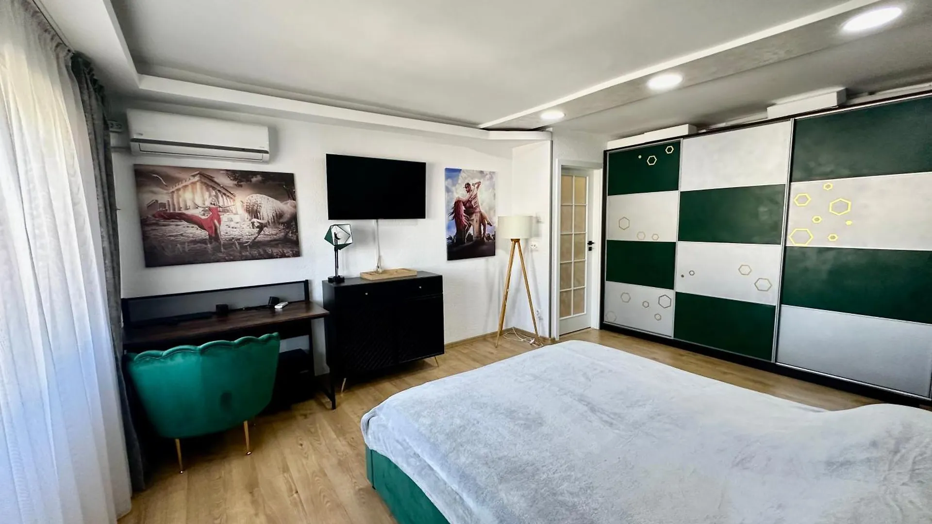 Ralav Studio Bucarest Rumanía